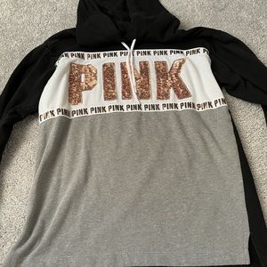 Pink hooded sweatshirt XS